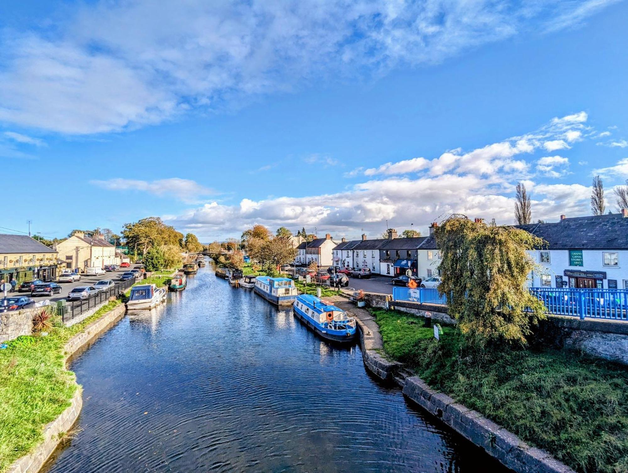 Apartmán Sallins Loft Exteriér fotografie